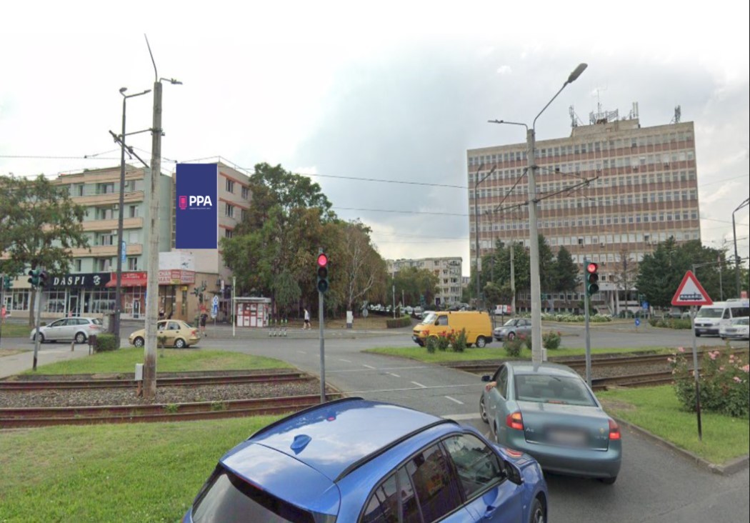 Piata Garii nr 1 v-a-v gara Arad, 250 m Atium Mall, 500 m AFI Shooping Center, Leroy Merlin, Fressnapf